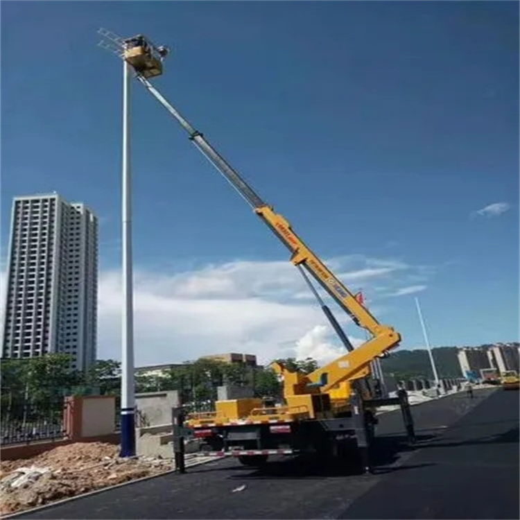 九合垸原种场维修路灯的曲臂升降车出租