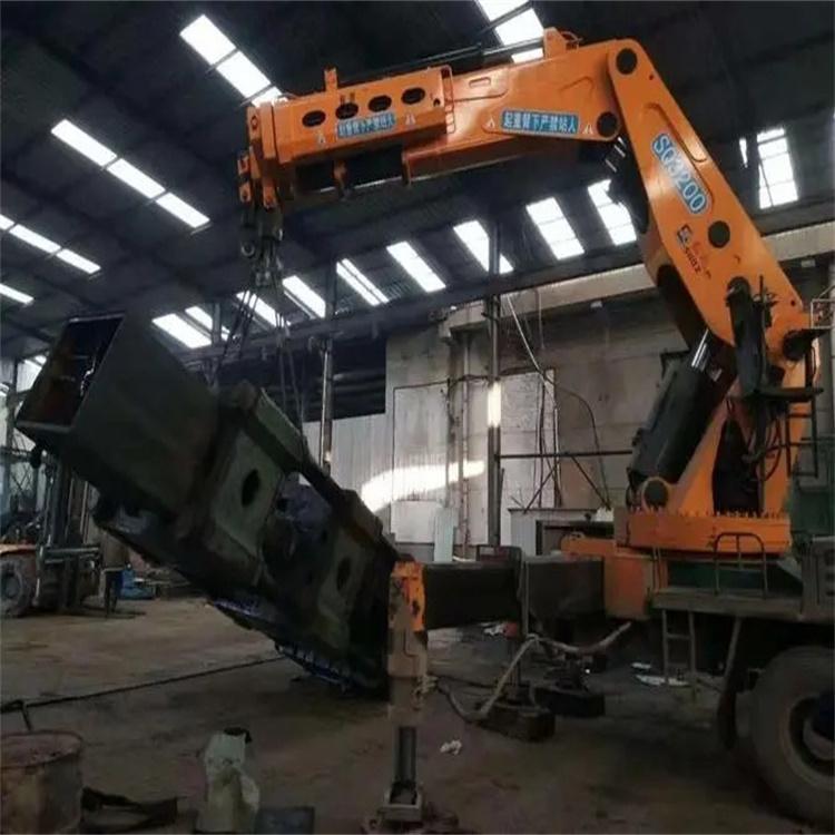 九合垸原种场130吨折臂吊车出租吊机租赁附近电话