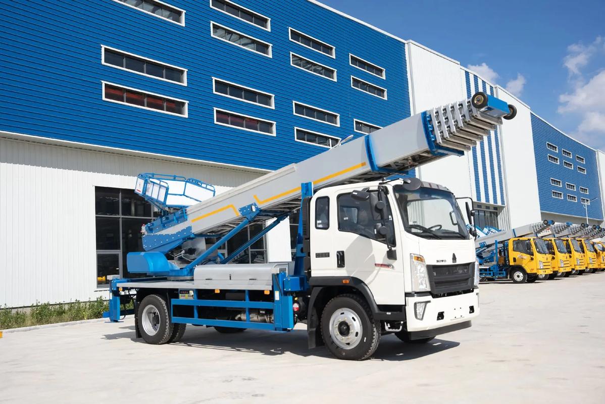 九合垸原种场出租云梯车高空作业车 建筑垃圾搬运